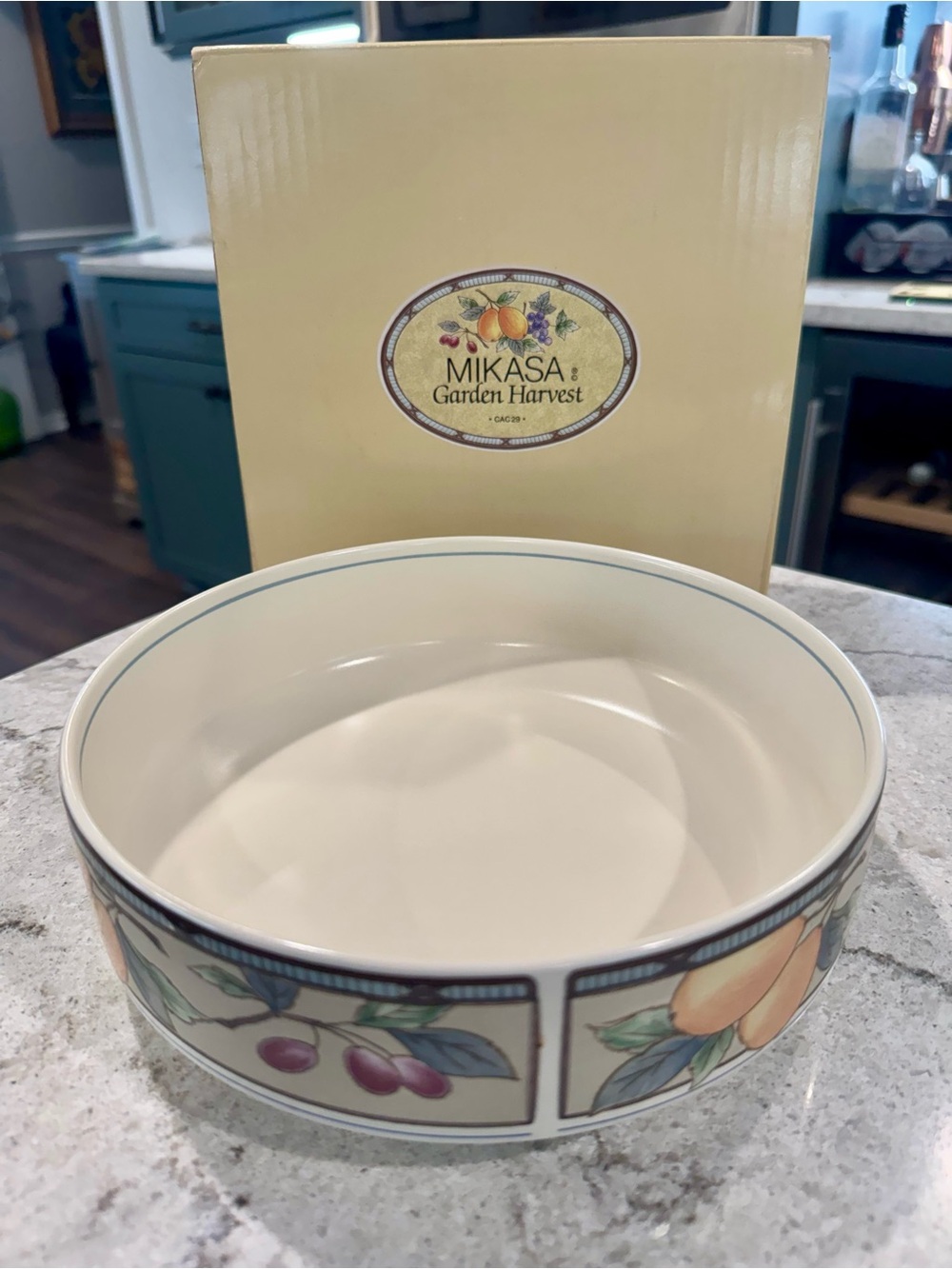 Mikasa Intaglio CAC29 Garden Harvest 8 1/4" Vegetable Serving Bowl NIB!